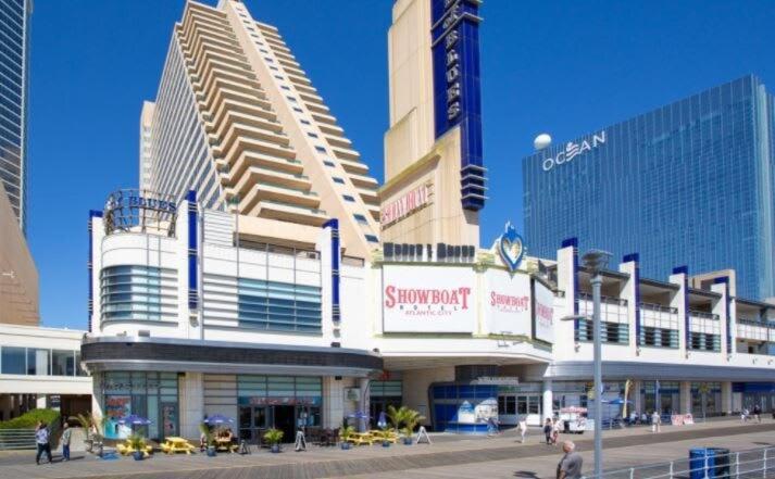 Cozysuites At Showboat 1br 2ba Oceanfront Atlantic City